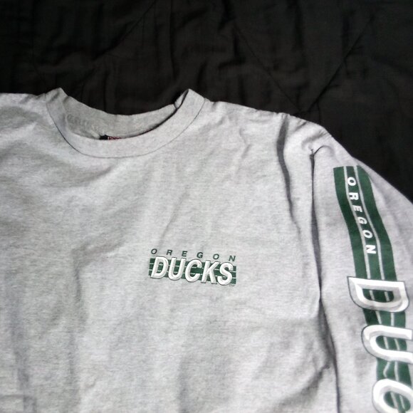 Vintage Jansport Oregon Ducks Long Sleeve T-Shirt Arm Hit - Picture 1 of 5